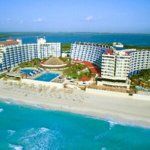 Crown Paradise Club Cancun