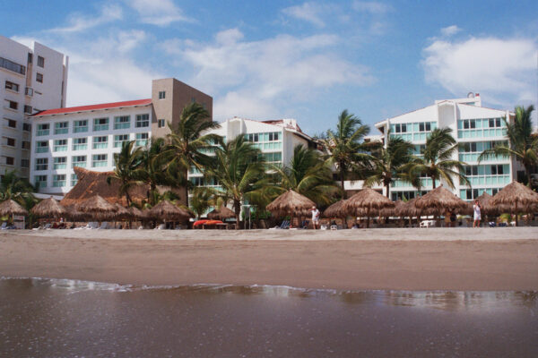 Villa Varadero 3 TUS SUEÑOS DE VIAJE ESTÁN A SOLO UN CLICK DE DISTANCIA!